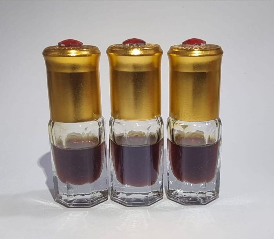 AQUILARIA CRASSNA OUD OIL AAA OLD TREE VIETNAM 2 ML