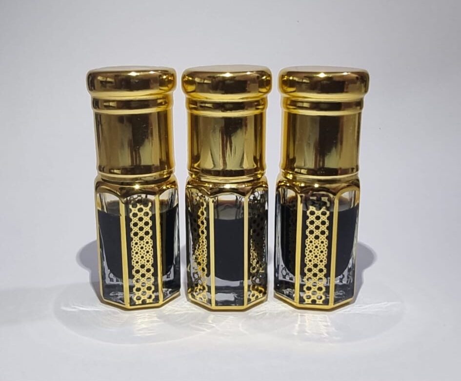 ATTAR OUD OIL FROM AQUILARIA CRASSNA TREE VIETNAM 2 ML